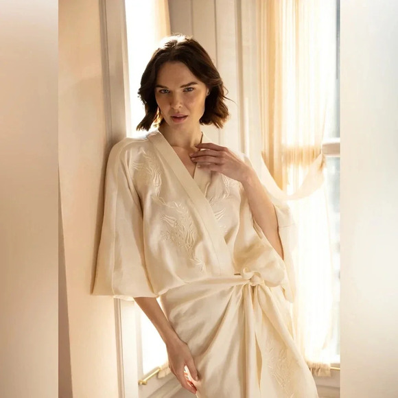 Meraki Artisanal The Arzu Dress in Off White - Picture 3 of 12